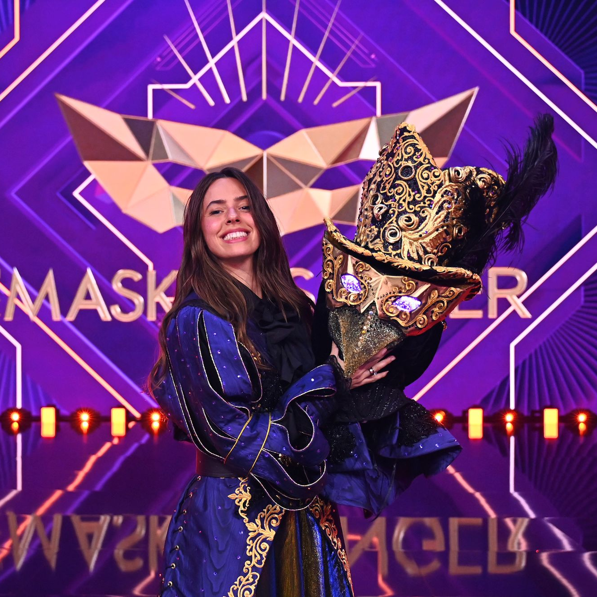 Als «Mysterium» verkleidet sang Vanessa Mai «Texas Hold 'Em» der US-Sängerin Beyoncé. - Foto: Julia Feldhagen/ProSieben/dpa