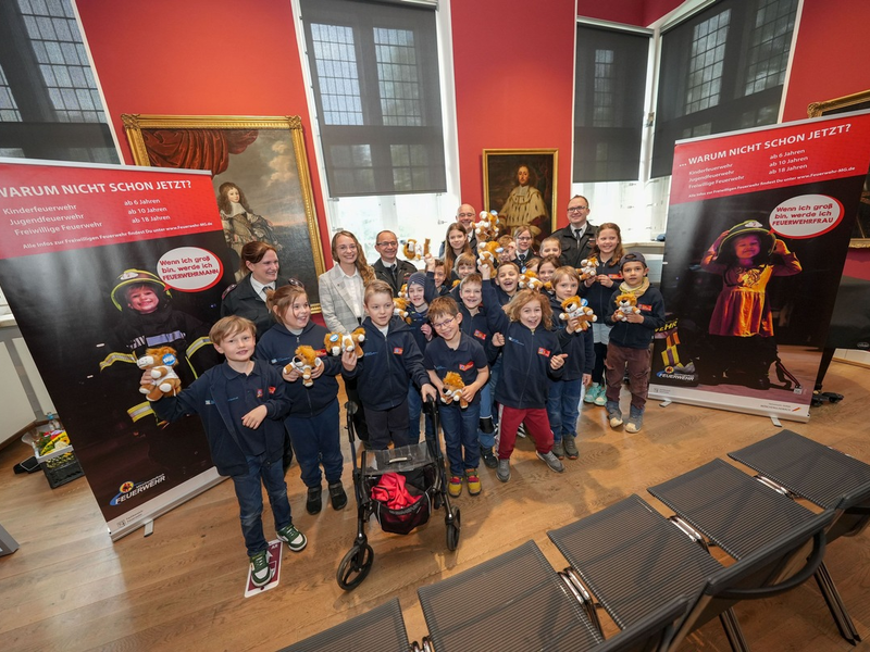 FW-MG: Stadtfeuerwehrverband Mönchengladbach e.V. feiert 10-jähriges Jubiläum der Kinderfeuerwehr - Foto: presseportal.de