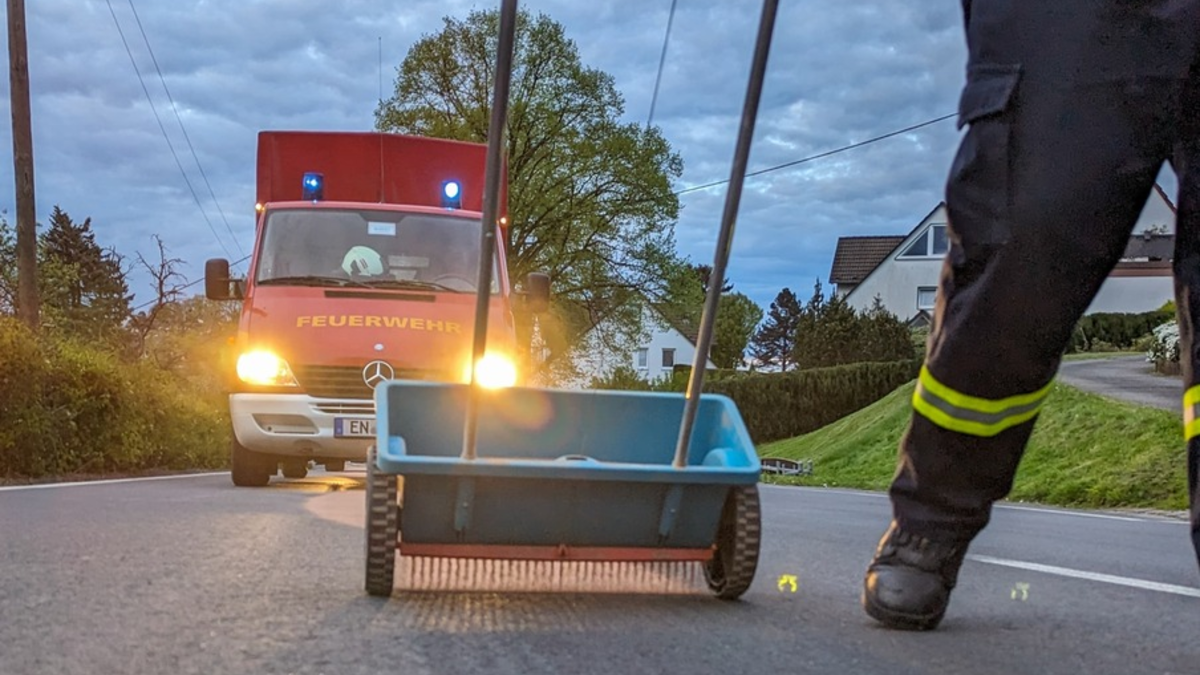 FW-EN: Zwei Ölspuren im Stadtgebiet - Foto: presseportal.de
