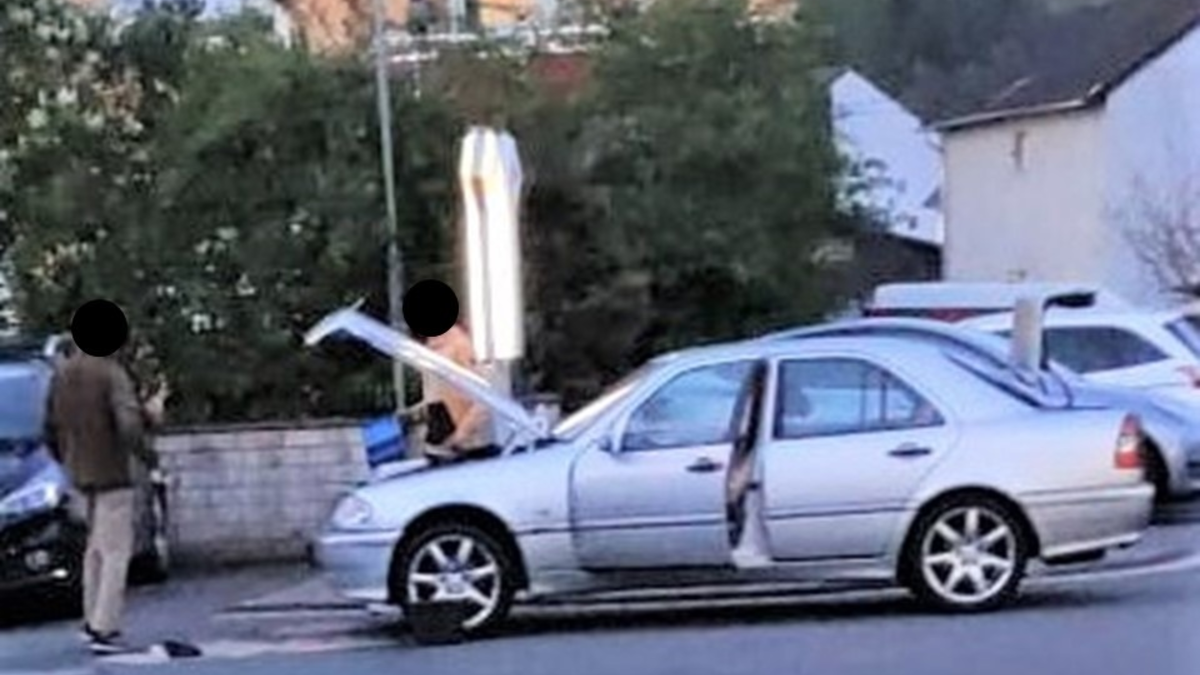 POL-PDTR: Ölspur B41 - Verursacher gesucht - Foto: presseportal.de