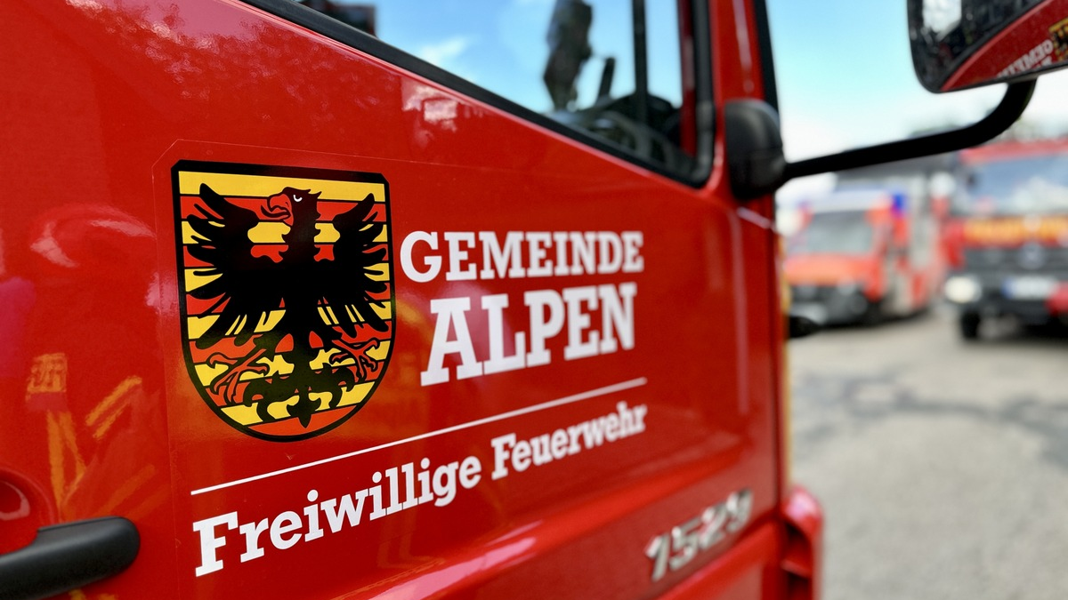 FW Alpen: Ausgelöste Brandmeldeanlage - Foto: presseportal.de
