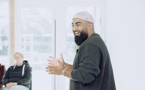 Allheilmittel Work-Life-Balance? Stevan Bimbasic verrÀt, warum das eine KindertagesstÀtte nicht zur Feelgood-Kita machen wird - und was wirklich hilft - Foto: presseportal.de Allheilmittel Work-Life-Balance? Stevan Bimbasic verrÀt, warum das eine KindertagesstÀtte nicht zur Feelgood-Kita machen wird - und was wirklich hilft - Foto: presseportal.de