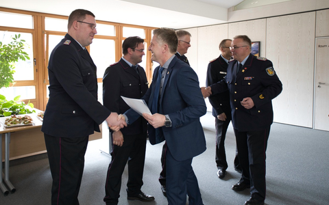 FW-OLL: Gemeinsame Anerkennung und Dank für außergewöhnlichen Einsatz während der Hochwasserlage im Landkreis Oldenburg - Foto: presseportal.de