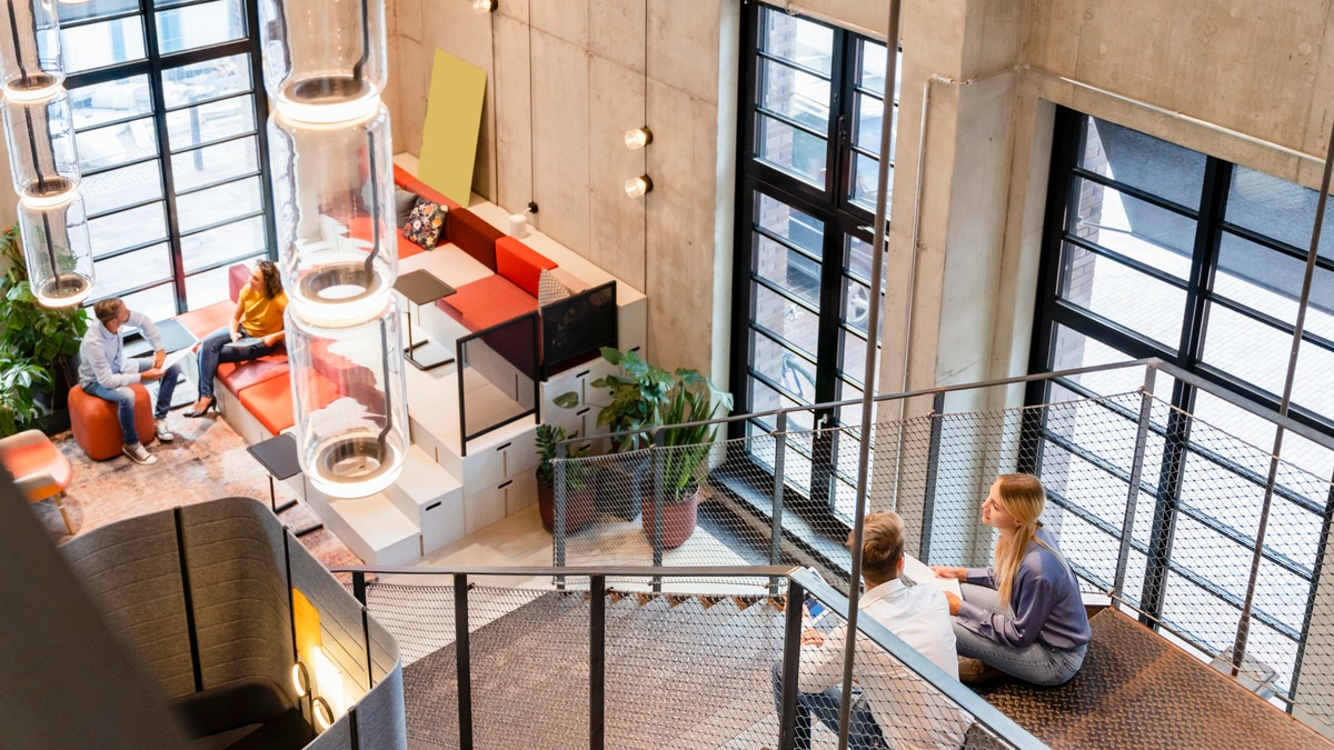 Wer braucht das Büro und wenn ja, wie viele? / Acht Thesen zur Zukunft der Arbeit - Foto: presseportal.de