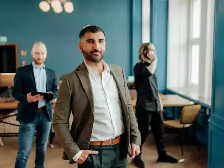 Atilla Eskicioglu von der EMR Unternehmensberatung GmbH: Der Experte für digitale Lösungen in der Gebäudedienstleistung - Foto: presseportal.de