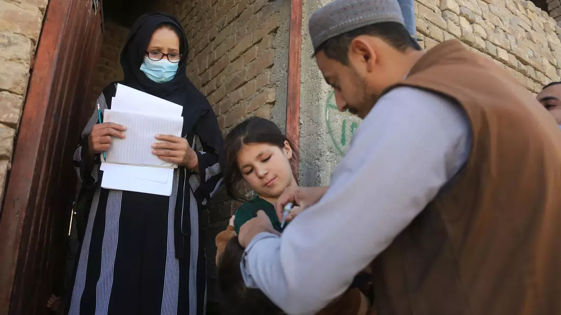 In Afghanistan sollen fast elf Millionen Kinder gegen Polio geimpft werden (Archivbild). - Bild: Saifurahman Safi/XinHua/dpa