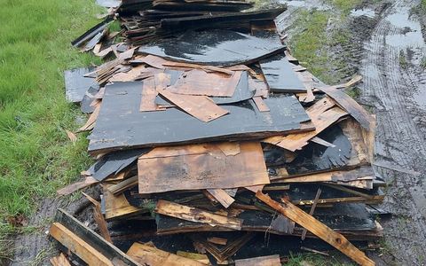 POL-SE: Elmshorn - Ablagerung von behandeltem Holz - Polizei sucht Zeugen - Foto: presseportal.de