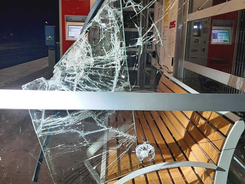Bundespolizeidirektion München: Vandalismus am Haltepunkt Rott am Inn / Bundespolizei ermittelt wegen gemeinschädlicher Sachbeschädigung - Foto: presseportal.de