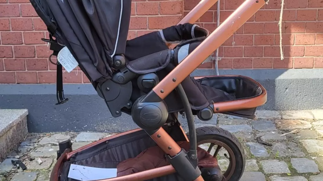 POL-Bremerhaven: Mutmaßlicher Dieb festgenommen - Polizei sucht Eigentümer von Kinderwagen und WC-Spülkästen - Bild: presseportal.de