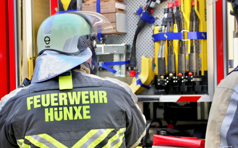 FW Hünxe: Person in Baugrube gestürzt und eingeklemmt - Foto: presseportal.de