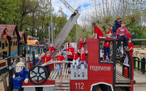 FW-WRN: Die Familien vom LZ1 erlebten einen unvergesslichen Familientag im Kettelerhof - Foto: presseportal.de