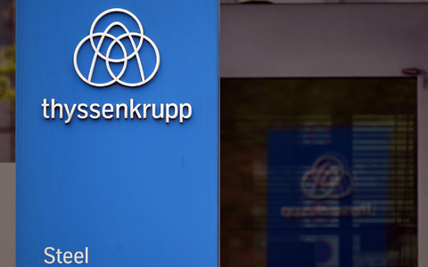 Bei einer Protestkundgebung wollen tausende Beschäftigte der Thyssenkrupp-Stahlsparte ihren Unmut über den Konzernvorstand zum Ausdruck bringen. - Foto: Federico Gambarini/dpa
