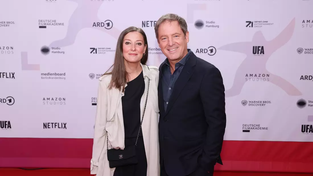Alexandra Maria Lara und Florian Gallenberger kommen zu der Verleihung des Nachwuchspreises «First steps» für Filmschaffende. - Bild: Gerald Matzka/dpa