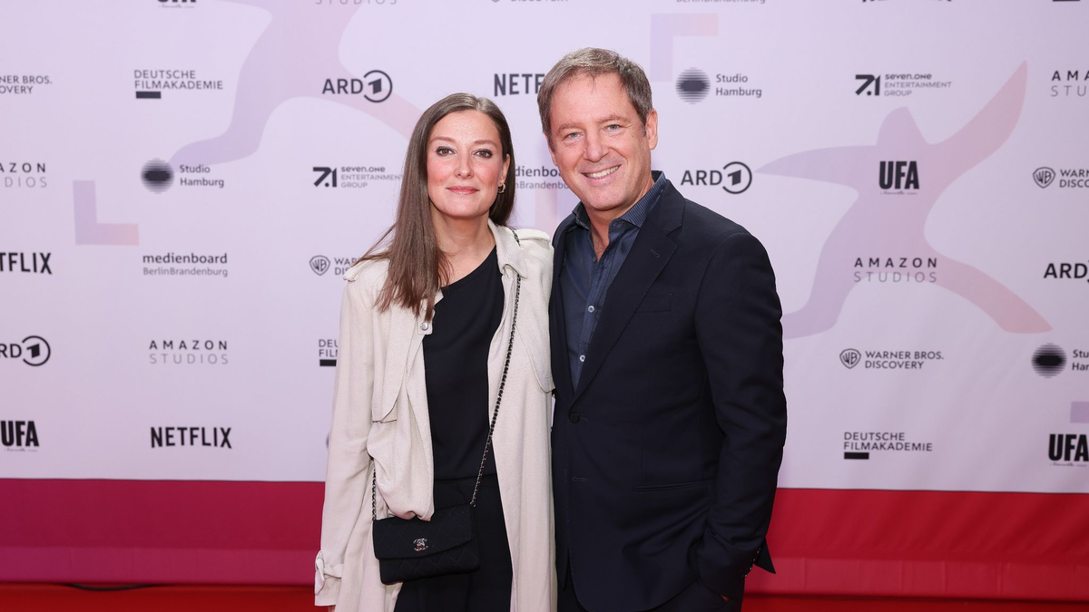 Alexandra Maria Lara und Florian Gallenberger kommen zu der Verleihung des Nachwuchspreises «First steps» für Filmschaffende. - Foto: Gerald Matzka/dpa
