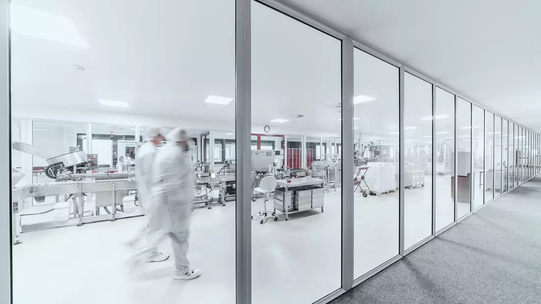 Politik lobt Schlüsselindustrie Pharma: Jetzt müssen Taten folgen - Bild: presseportal.de