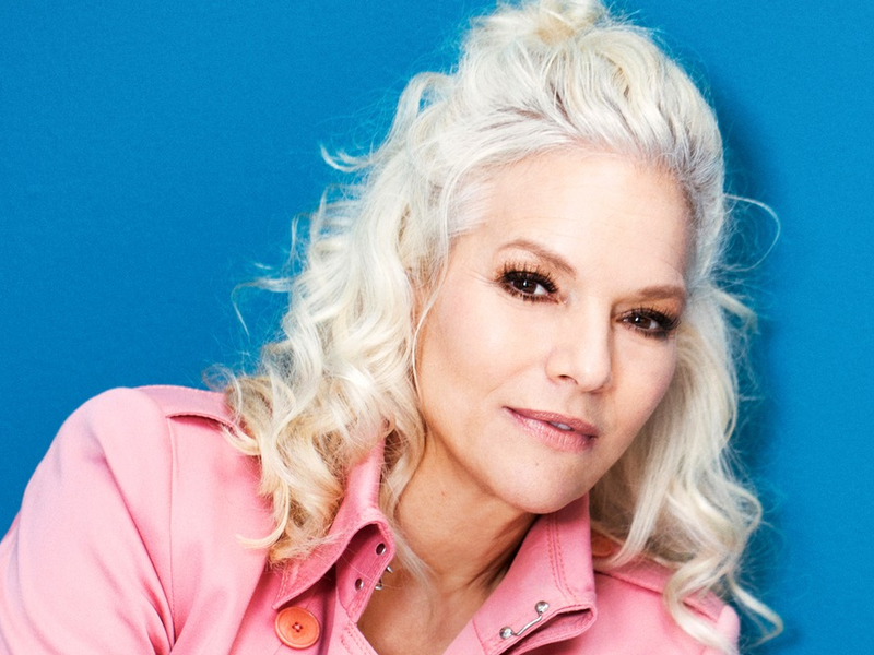 ESC-Finale: Ina Müller verkündet die Punkte der deutschen Jury - Foto: presseportal.de