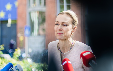 Die Berliner Verkehrssenatorin Manja Schreiner verliert ihren Doktortitel und will nun zurücktreten. - Foto: Christoph Soeder/dpa Die Berliner Verkehrssenatorin Manja Schreiner verliert ihren Doktortitel und will nun zurücktreten. - Foto: Christoph Soeder/dpa