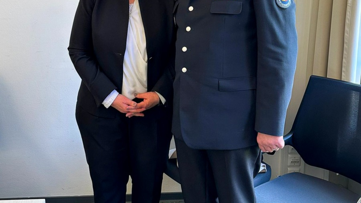 FW-LFVSH: Jörg Nero offiziell zum Landesbrandmeister ernannt - Foto: presseportal.de