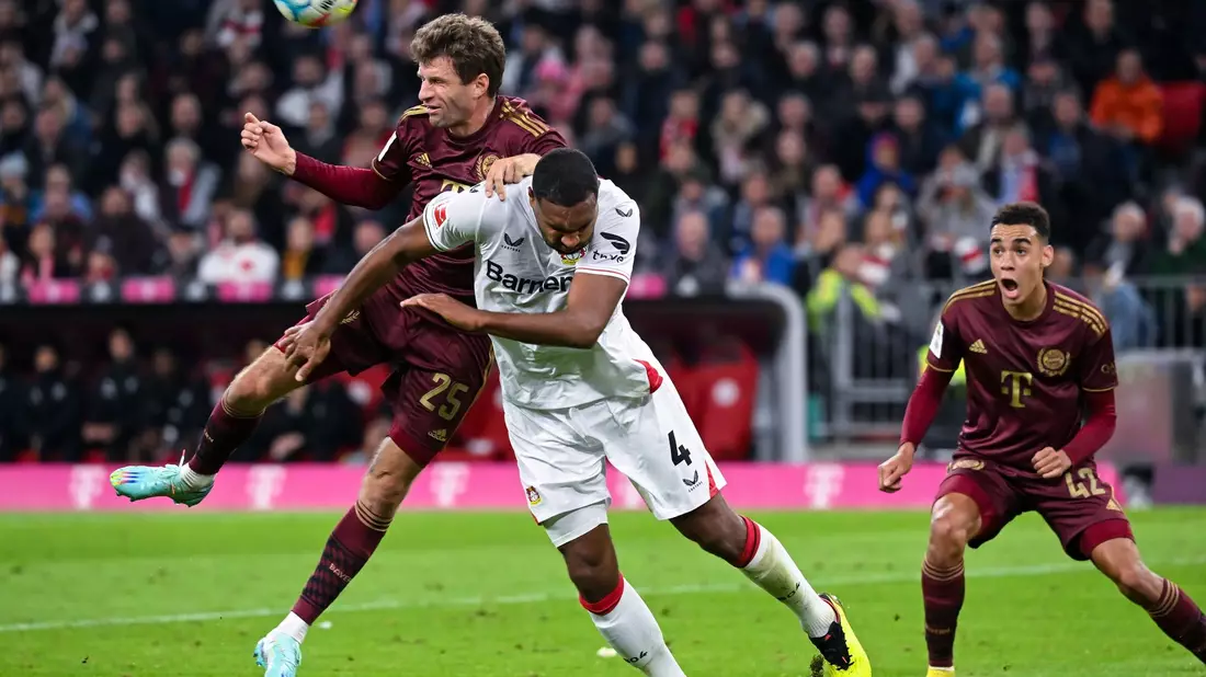 Der FC Bayern ist offenbar an Jonathan Tah interessiert. - Bild: Sven Hoppe/dpa
