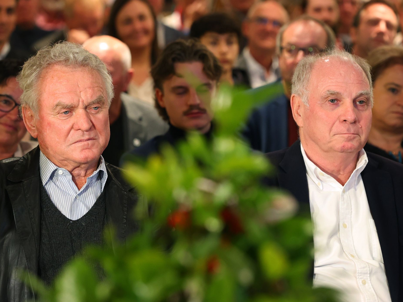 Sind unterschiedlicher Meinung bei Ralf Rangnick als Bayern-Trainer: Sepp Maier und Uli Hoeneß. - Foto: Karl-Josef Hildenbrand/dpa