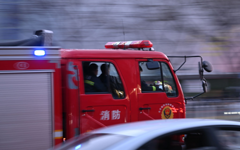Bei einem Kaufhaus-Brand im Südwesten Chinas kommen mindestens 16 Menschen ums Leben. (Archivfoto) - Foto: Johannes Neudecker/dpa