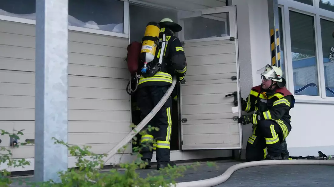 FW Celle: Einsatzübungen bei der Lebenshilfe und der Lobetalarbeit in Altencelle - Bild: presseportal.de