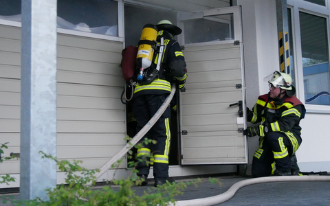 FW Celle: Einsatzübungen bei der Lebenshilfe und der Lobetalarbeit in Altencelle - Foto: presseportal.de