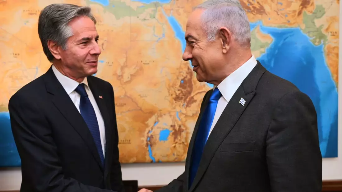 Ministerpräsident Benjamin Netanjahu empfängt US-Außenminister Antony Blinken (l) in Jerusalem. - Bild: Haim Zach/GPO/dpa
