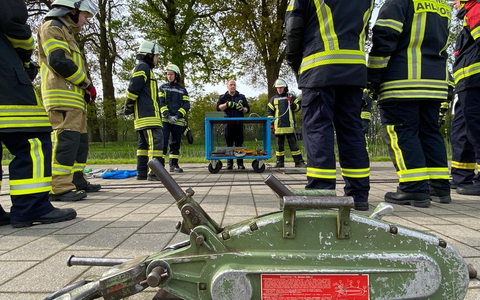 FW-OLL: Neue Einsatzkräfte erfolgreich ausgebildet: Kreisfeuerwehr Oldenburg bereichert um qualifizierten Nachwuchs - Foto: presseportal.de FW-OLL: Neue Einsatzkräfte erfolgreich ausgebildet: Kreisfeuerwehr Oldenburg bereichert um qualifizierten Nachwuchs - Foto: presseportal.de