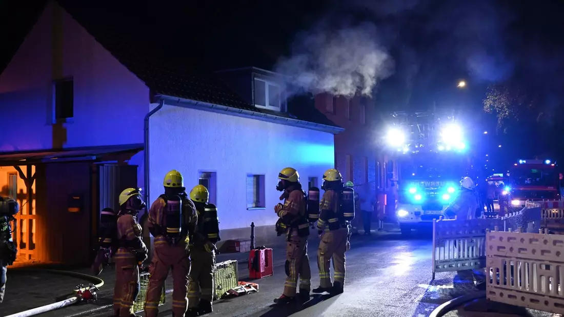 FW Pulheim: Zimmerbrand in Dansweiler - Bild: presseportal.de
