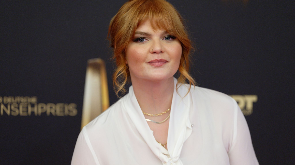 Sophie Passmanns Roman «Pick me Girls» kommt auf die Bühne. - Foto: Henning Kaiser/dpa