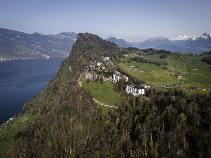 Hier im Bürgenstock Resort oberhalb des Vierwaldstättersees soll die Friedens-Konferenz stattfinden. - Foto: Michael Buholzer/KEYSTONE/dpa