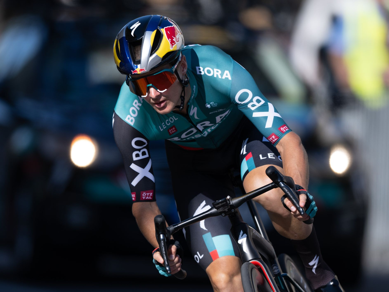 Auf dem Rad von Anton Palzer prangt bald ein Red-Bull-Logo. - Foto: Hendrik Schmidt/dpa