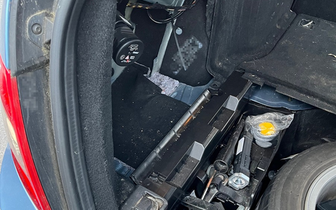 HZA-MS: Zoll Münster findet Kokain und Heroin bei PKW-Kontrolle / Zollbeamte und Zollhund Merlin haben richtigen Riecher auf der A 30 - Foto: presseportal.de