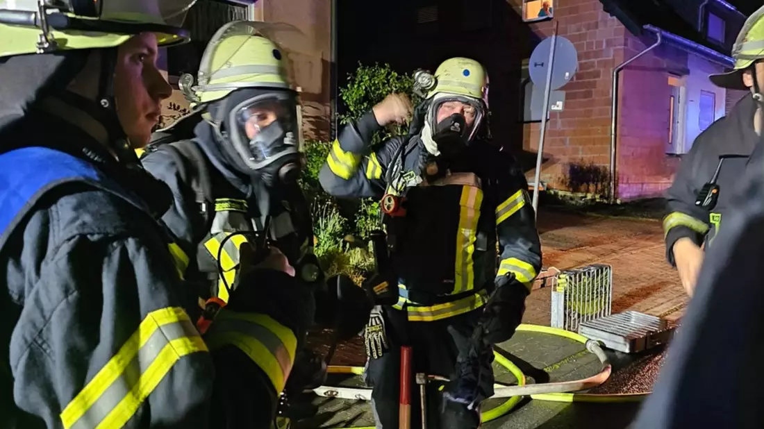FW-AR: Schneller Einsatz verhindert größeren Schaden: Feuerwehr löscht Brand in Arnsberg - Bild: presseportal.de