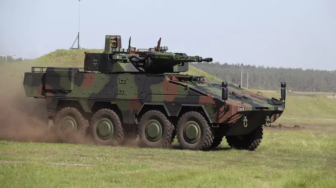 Erstes Referenzfahrzeug Schwerer Waffenträger Infanterie vorgestellt / Nachweisführung kann zeitnah beginnen - Bild: presseportal.de