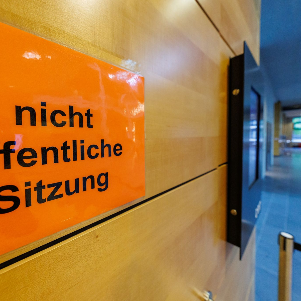 Der Prozess in Würzburg findet unter Ausschluss der Öffentlichkeit statt. - Foto: Daniel Karmann/dpa