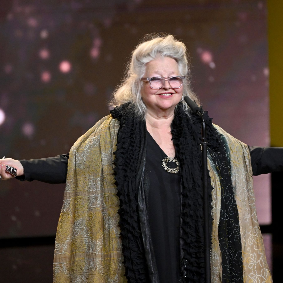Schauspielerin Hanna Schygulla (80) wurde mit dem Ehrenpreis ausgezeichnet. - Foto: Sebastian Christoph Gollnow/dpa