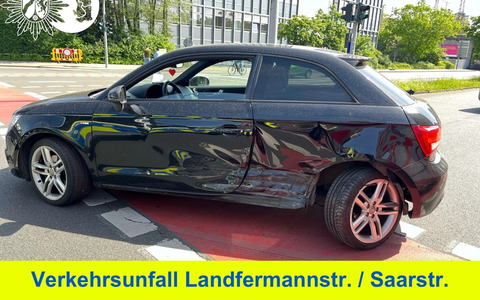 POL-DU: Altstadt: Beim Linksabbiegen übersehen - zwei Verletzte - Foto: presseportal.de