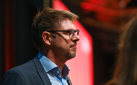 Europaabgeordneter Matthias Ecke im Juni 2023 auf dem Landesparteitag der SPD Sachsen in Chemnitz. - Foto: Heiko Rebsch/dpa