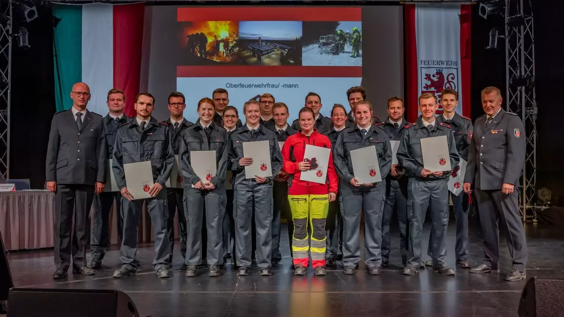 FW Ratingen: Feuerwehr Ratingen - Wehrversammlung 2024 ein voller Erfolg! - Bild: presseportal.de