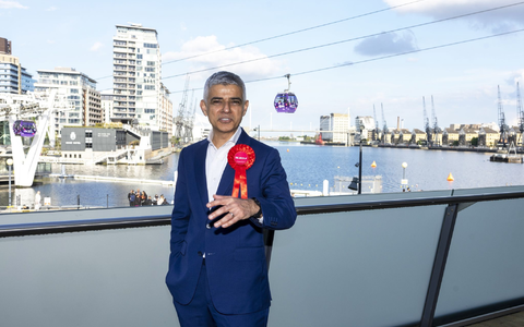 Der Labour-Politiker Sadiq Khan wird in der City Hall in London zum Bürgermeister von London wiedergewählt. - Foto: Jeff Moore/PA Wire/dpa