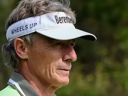 Bernhard Langer hat drei Monate nach dem Riss der linken Achillessehne sein Comeback auf der PGA Tour Champions gegeben. - Foto: Paul Hennessy/Zuma Press/dpa