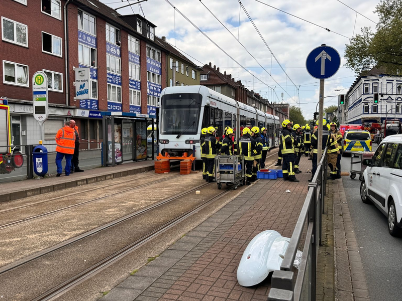 Ein siebenjähriger Junge ist in Gelsenkirchen von einer Straßenbahn erfasst und tödlich verletzt worden. - Foto: Justin Brosch/dpa