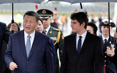 Xi ist zu einem zweitägigen Staatsbesuchs in Frankreich, bei dem beide Politiker auch Handelsfragen erörtern werden sollen. - Foto: Stephane de Sakutin/POOL AFP/AP/dpa
