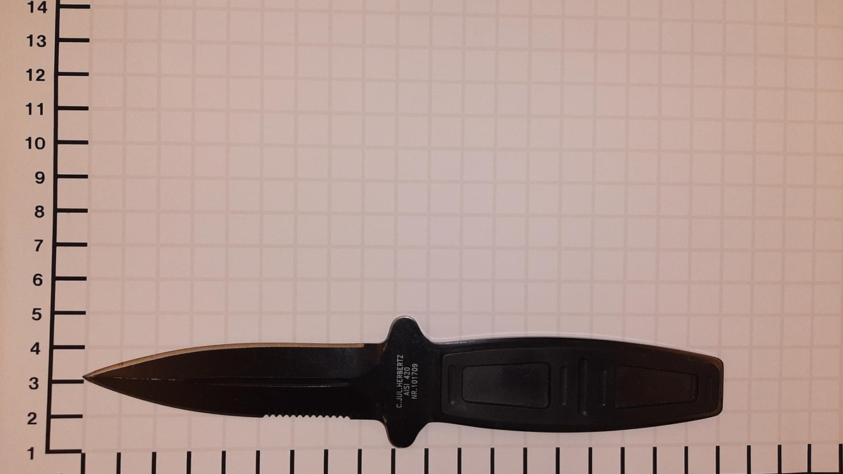 BPOL NRW: Bundespolizist überwältigt Angreifer mit Messer - Foto: presseportal.de