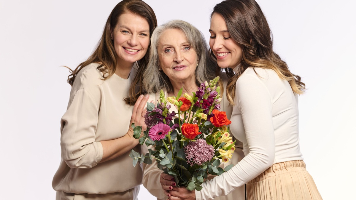 Zum Muttertag am 12. Mai 2024 / Blumen für Mama im Eiltempo: Fleurop garantiert taggleiche Bestellung und Lieferung am Muttertags-Sonntag bis 11.00 Uhr - Foto: presseportal.de