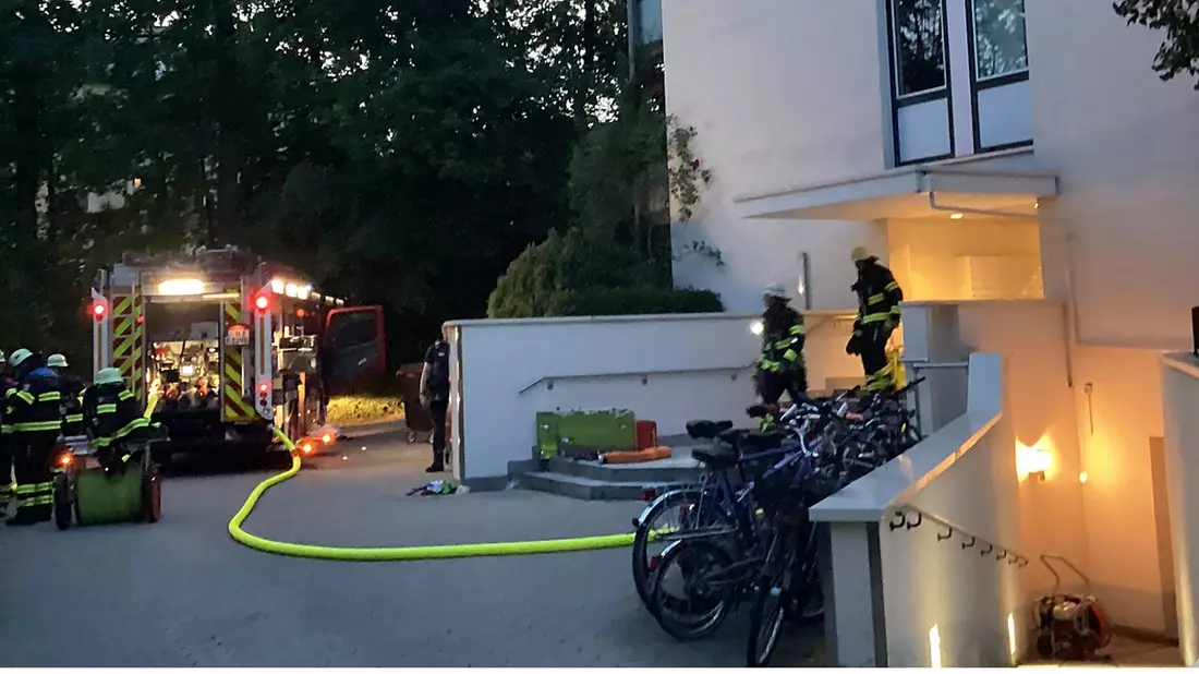 FW-M: Brand im Müllraum (Mittersendling) - Bild: presseportal.de