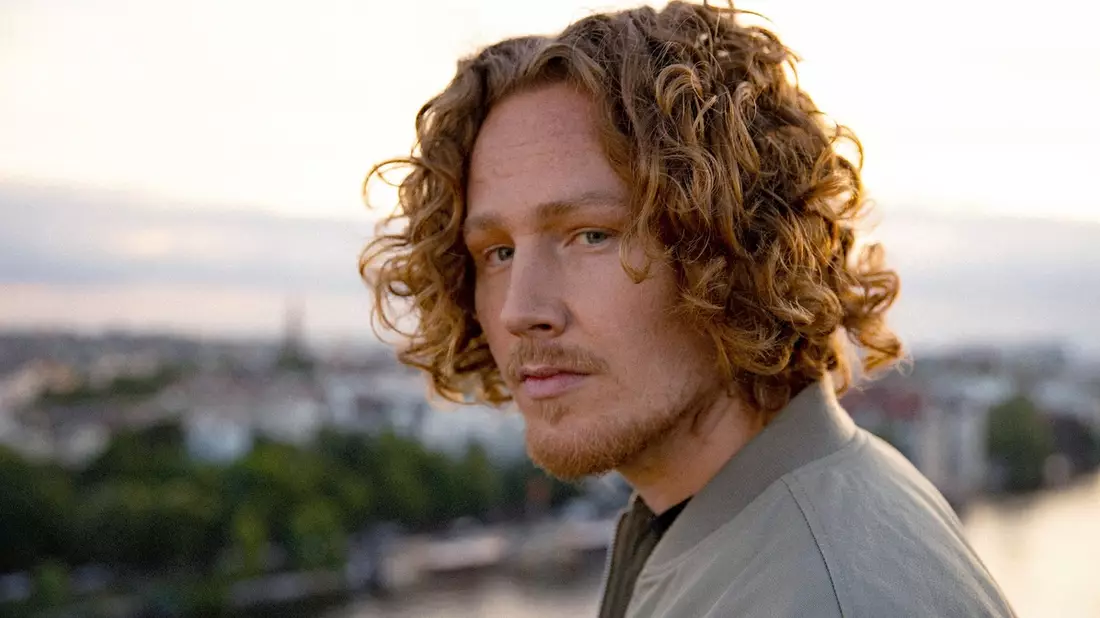ESC: Shows Countdown und Aftershow mit Arabella Kiesbauer, Michael Schulte und Remo Forrer - Bild: presseportal.de