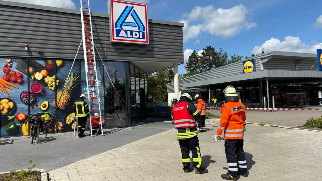 FW-ROW: Feuer auf Aldi-Markt - Bild: presseportal.de